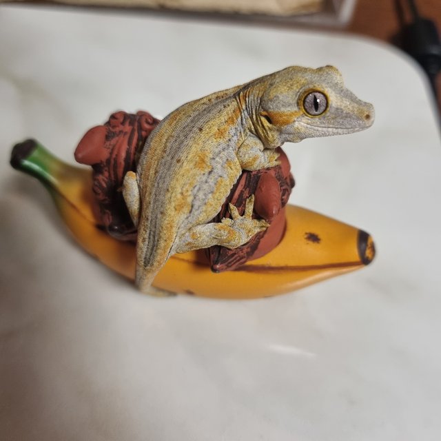 옐로우 오렌지 스트라이프